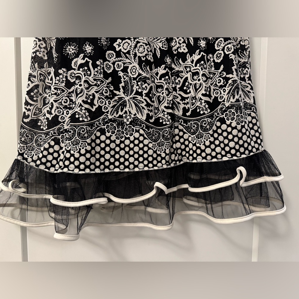 Unique Ruffle Hem Skirt - Picture 2 of 5